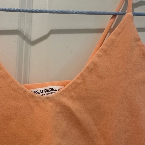 Groceries Apparel Cami Crop in Peach Pit | Fitted Crop Top Tank | Rare | XS - Picture 4 of 13